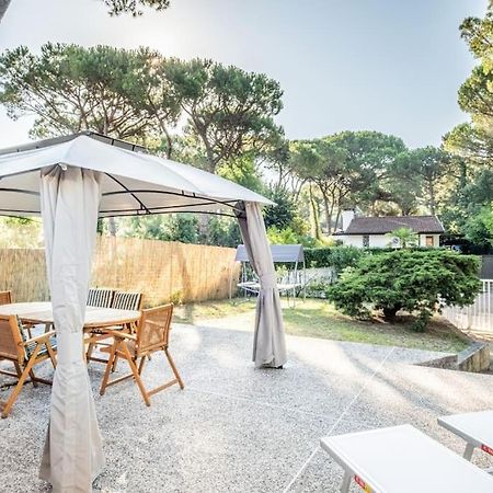 Pineta House Lignano Free Parking-Beach-Garden Villa ลินญาโน ซับเบียโดโร ภายนอก รูปภาพ